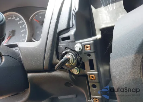 2004 Pontiac Grand Prix Gt1 z USA, uszkodzony, nr VIN 2G2WP522X41135700